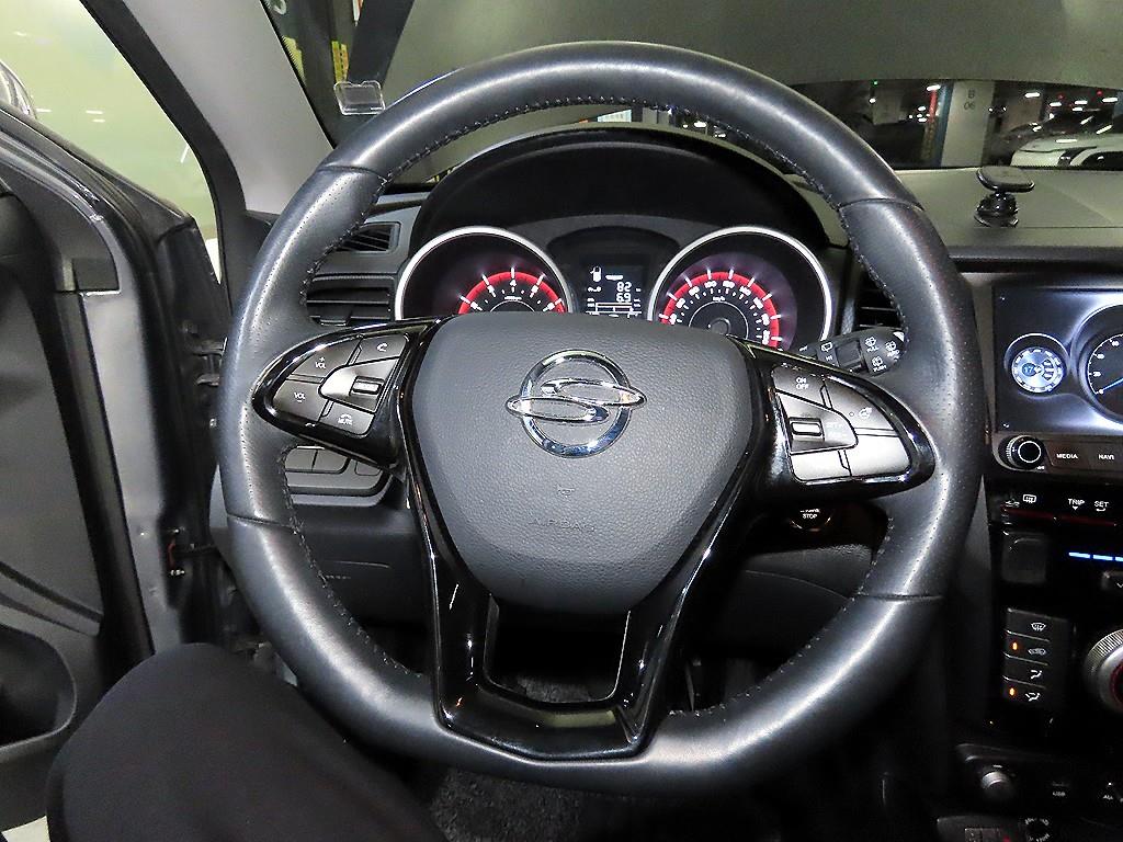 Ssangyong Tivoli - Vista 10