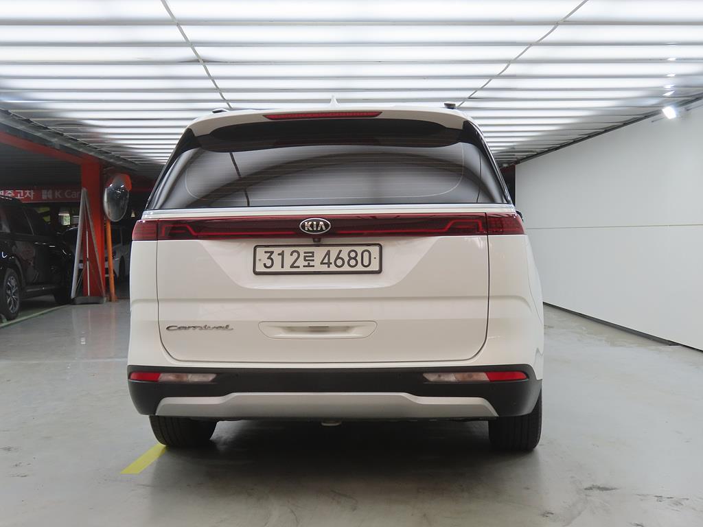 KIA Carnival - Vista 3