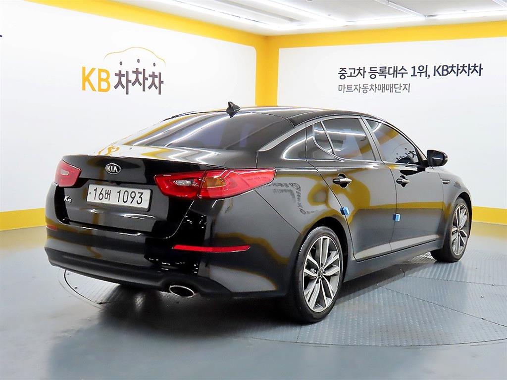 KIA K5 - Vista 6