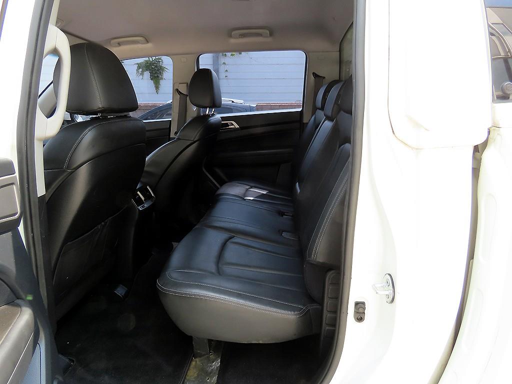 Ssangyong Rexton - Vista 8