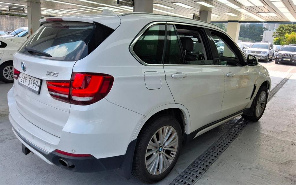 BMW X5 - Vista 8