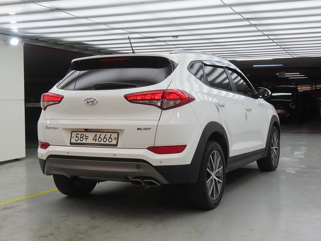 HYUNDAI Tucson - Vista 6