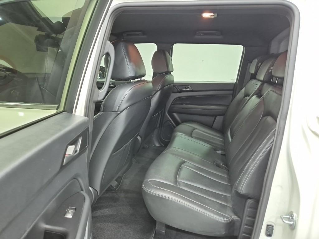 Ssangyong Rexton 2019 Blanco - Importación desde Corea - HF Imports Iquique - Foto 16