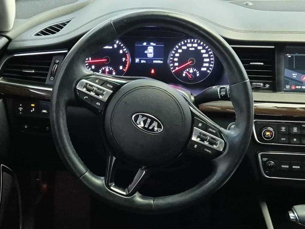 KIA K7 - Vista 11