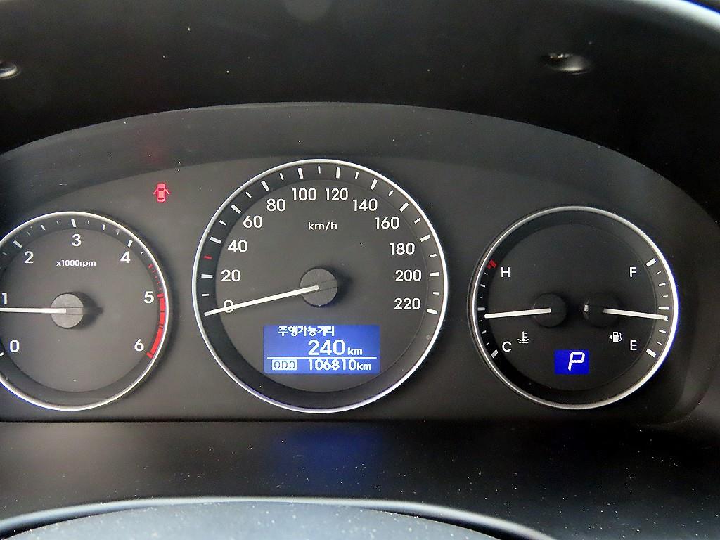 HYUNDAI Starex - Vista 11