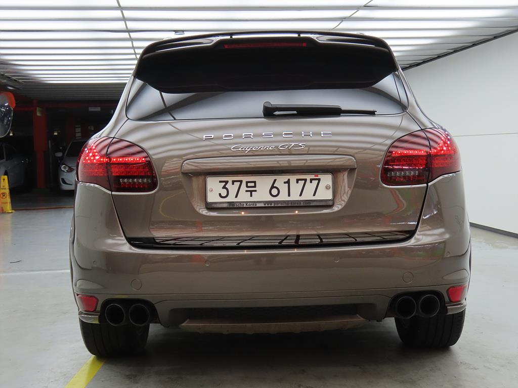 Porsche Cayenne - Vista 3