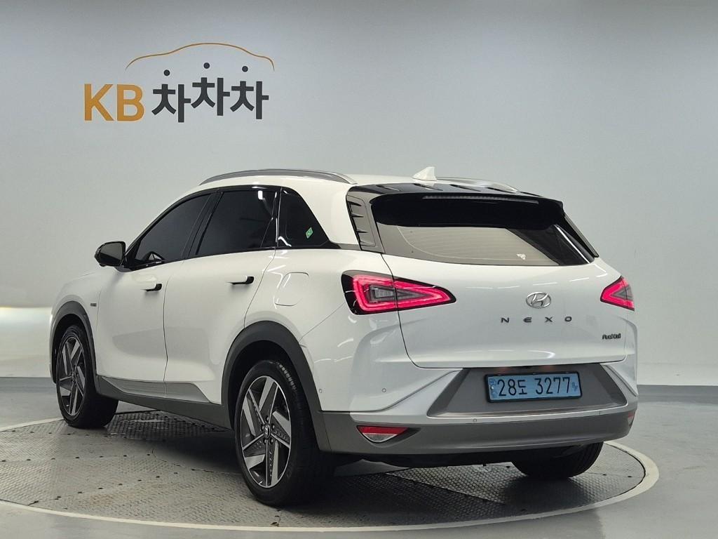 HYUNDAI Nexo - Vista 6