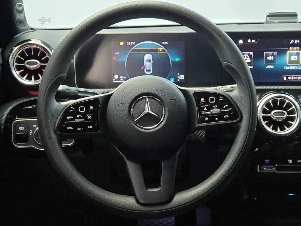 Mercedes Benz A Class - Vista 11