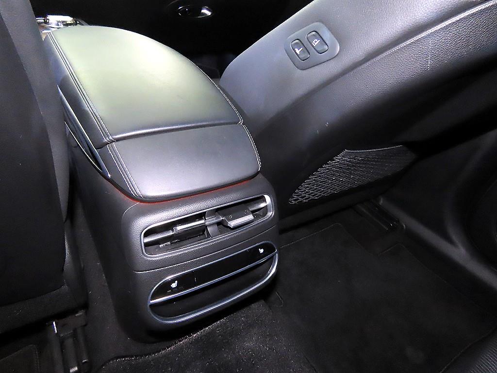 Genesis GV70 2021 Negro - Importación desde Corea - HF Imports Iquique - Foto 17