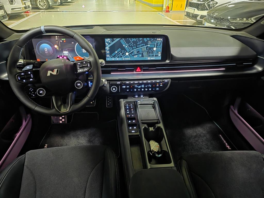 HYUNDAI Ioniq 6 - Vista 9