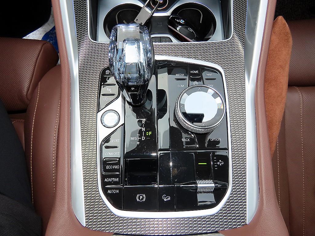 BMW X6 2021 Café - Importación desde Corea - HF Imports Iquique - Foto 13