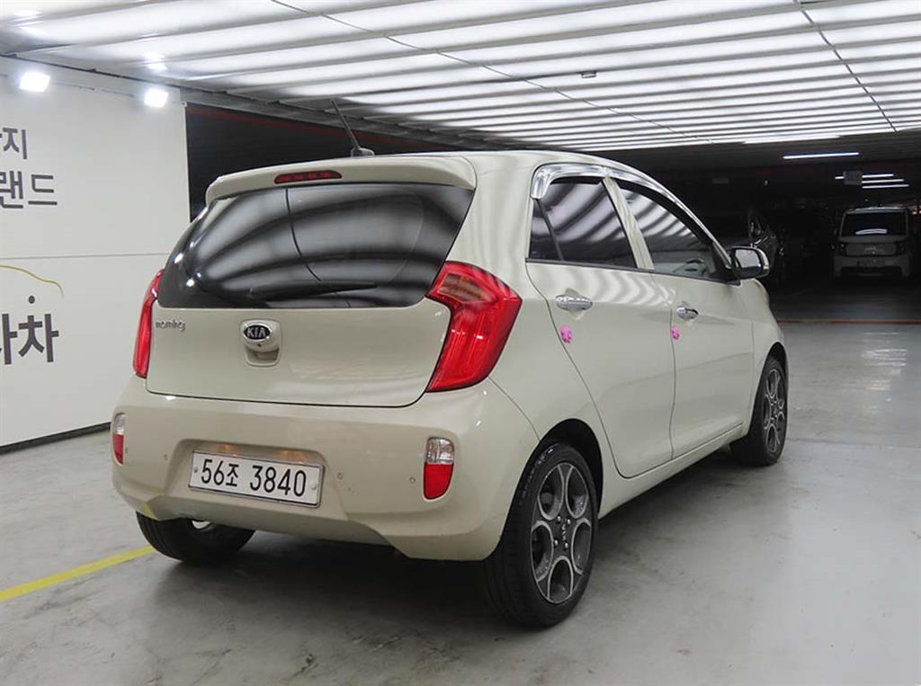 KIA Morning - Vista 6