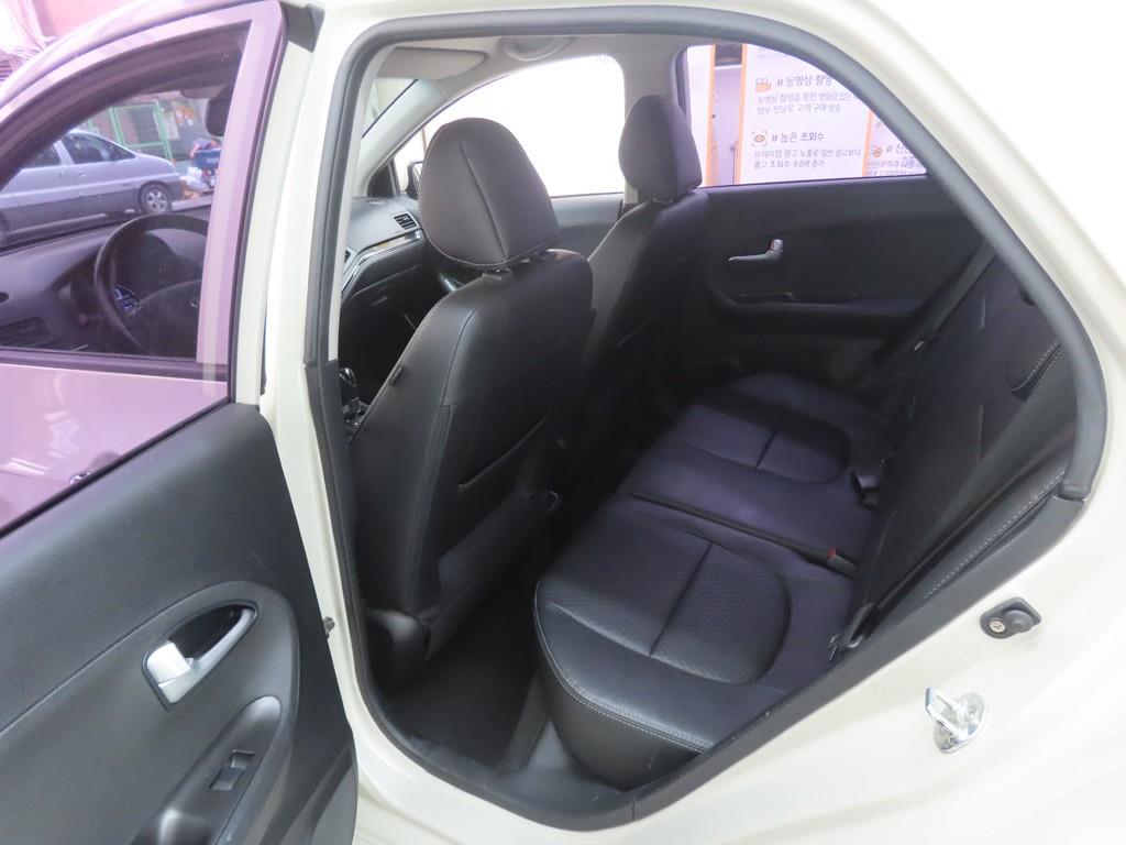 KIA Morning - Vista 8