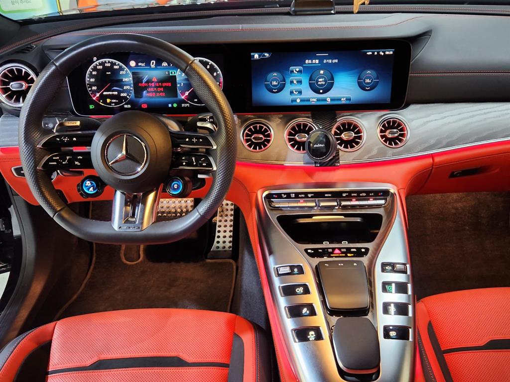 Mercedes Benz AMG GT - Vista 11