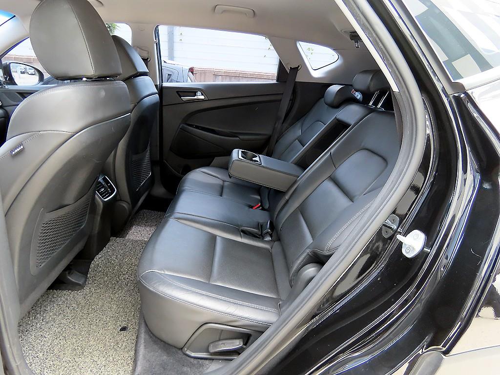 HYUNDAI Tucson - Vista 8