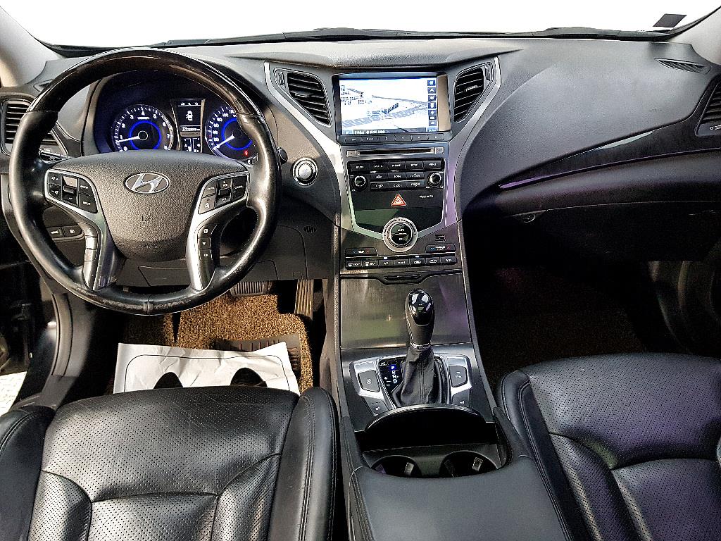 HYUNDAI Grandeur - Vista 7