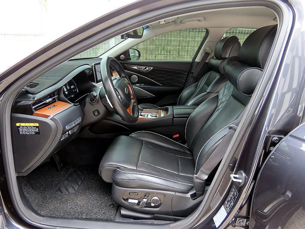 KIA K9 - Vista 7