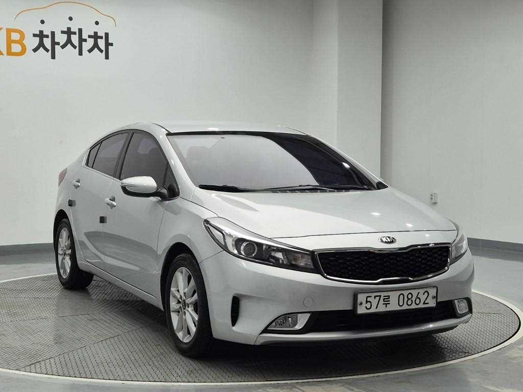 KIA K3 - Vista 6
