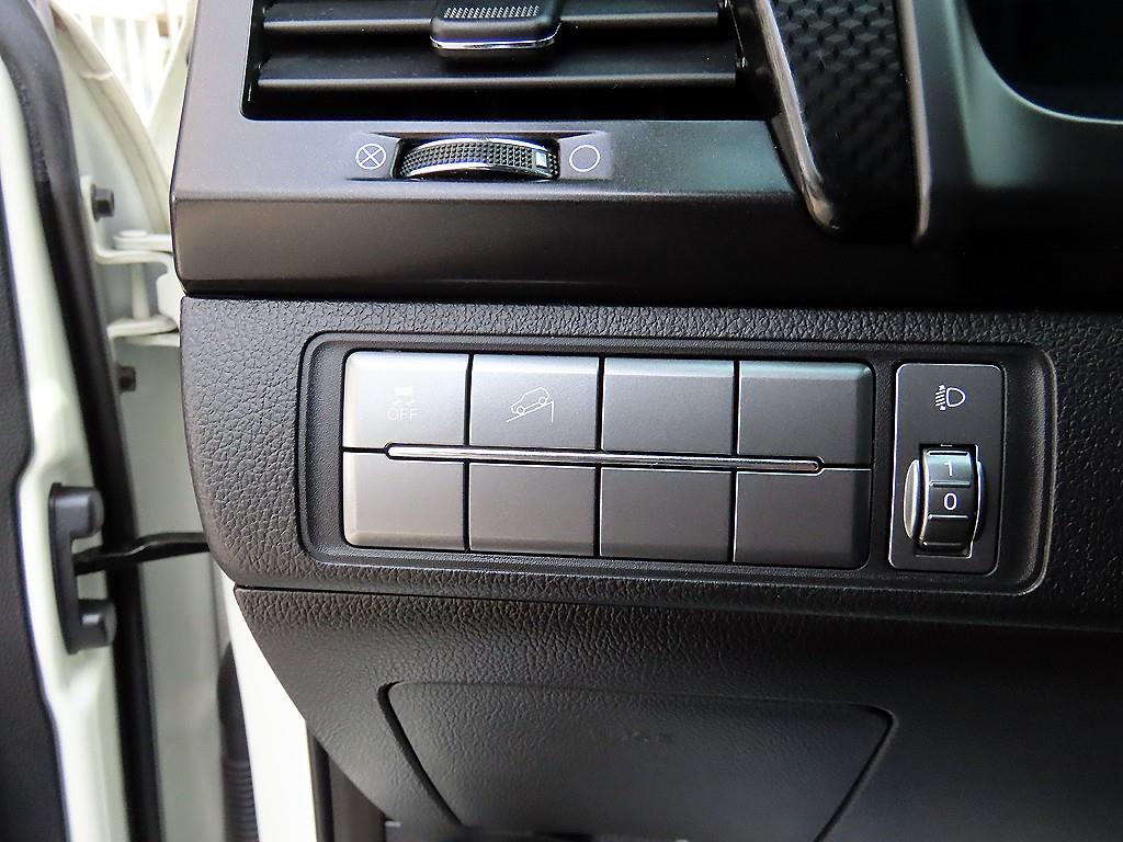 Ssangyong Rexton 2020 Blanco - Importación desde Corea - HF Imports Iquique - Foto 14