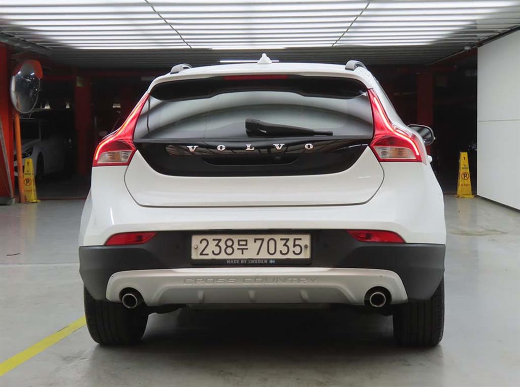 Volvo V40 - Vista 3