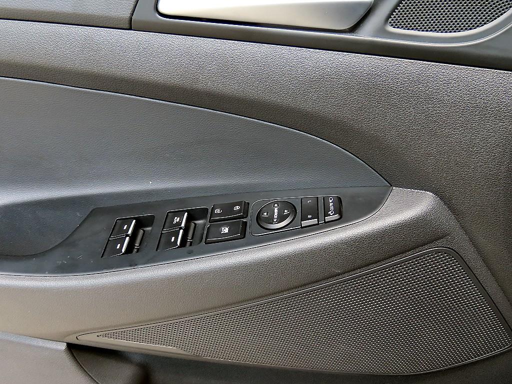 HYUNDAI Tucson 2018 Negro - Importación desde Corea - HF Imports Iquique - Foto 13