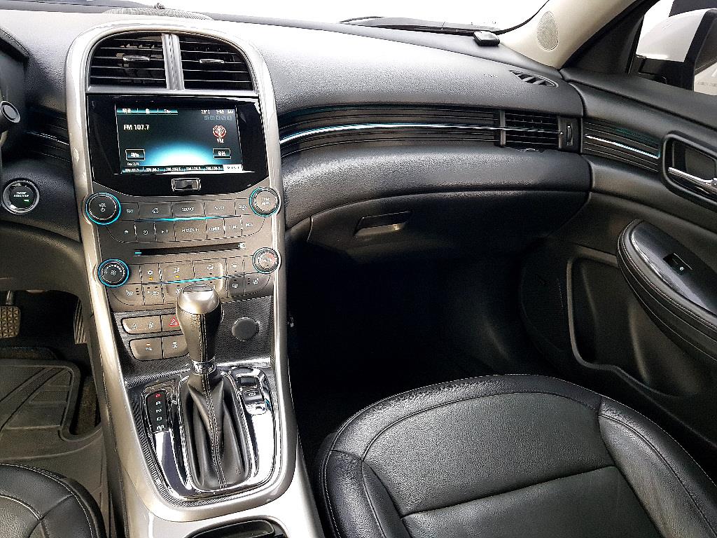 Chevrolet Malibu - Vista 11