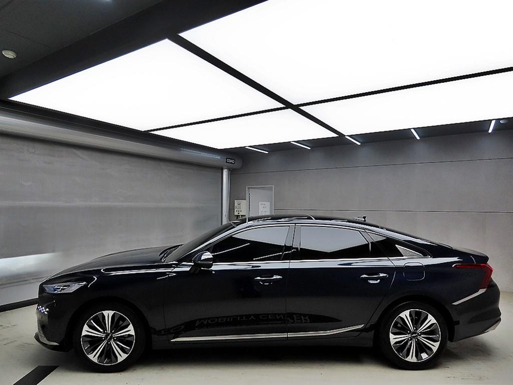 KIA K8 - Vista 6