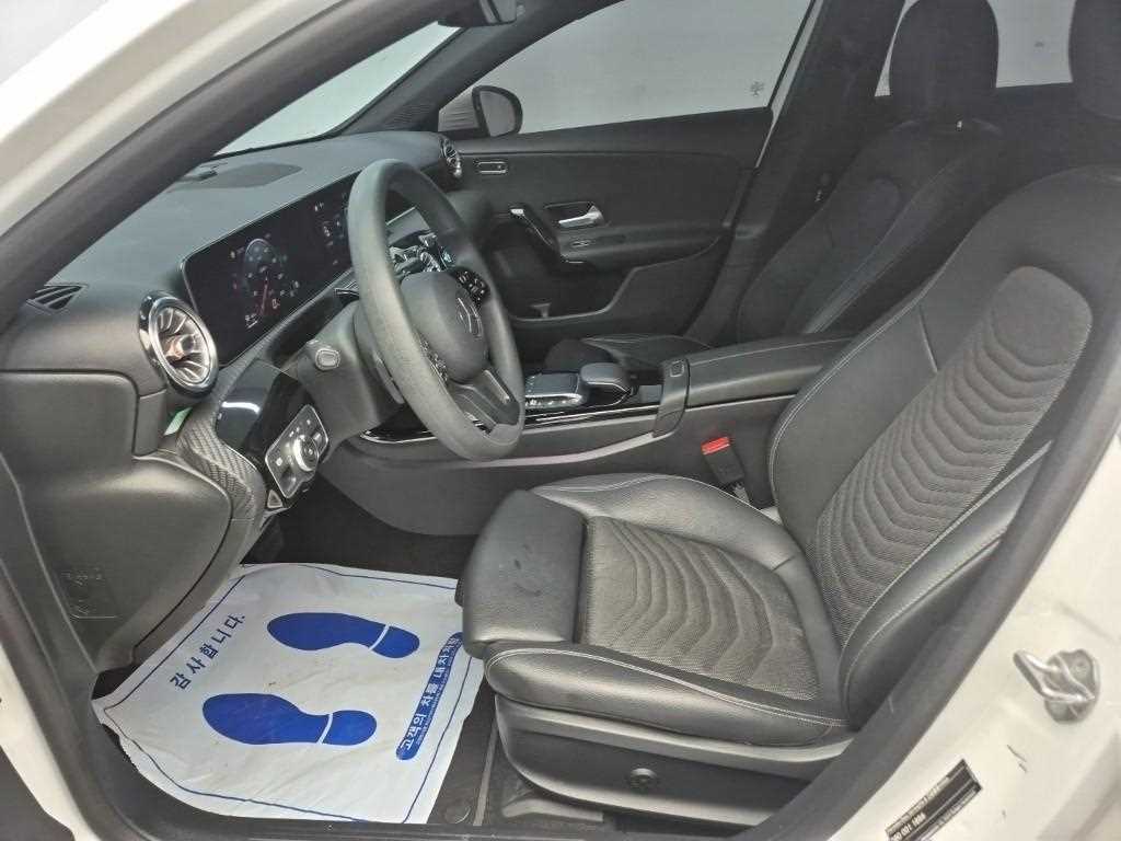 Mercedes Benz A Class 2020 Blanco - Importación desde Corea - HF Imports Iquique - Foto 13