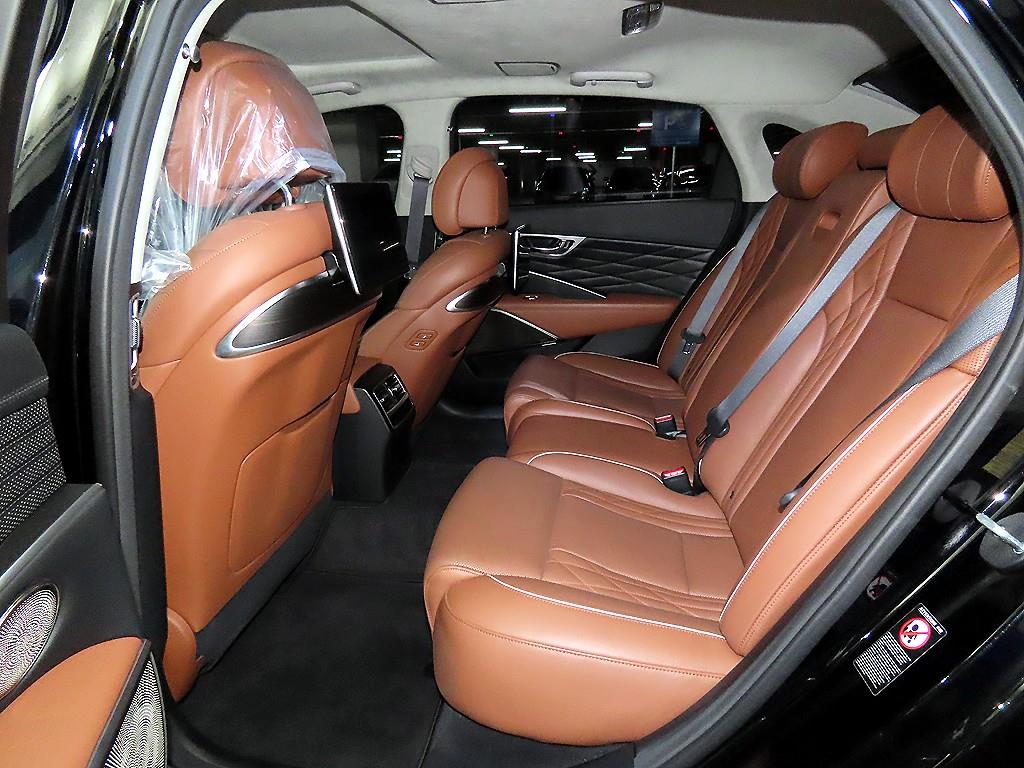 KIA K9 - Vista 9