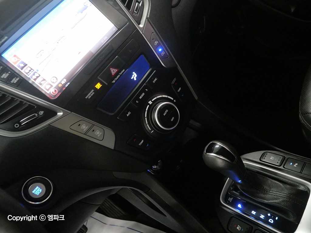 HYUNDAI Santa Fe - Vista 9
