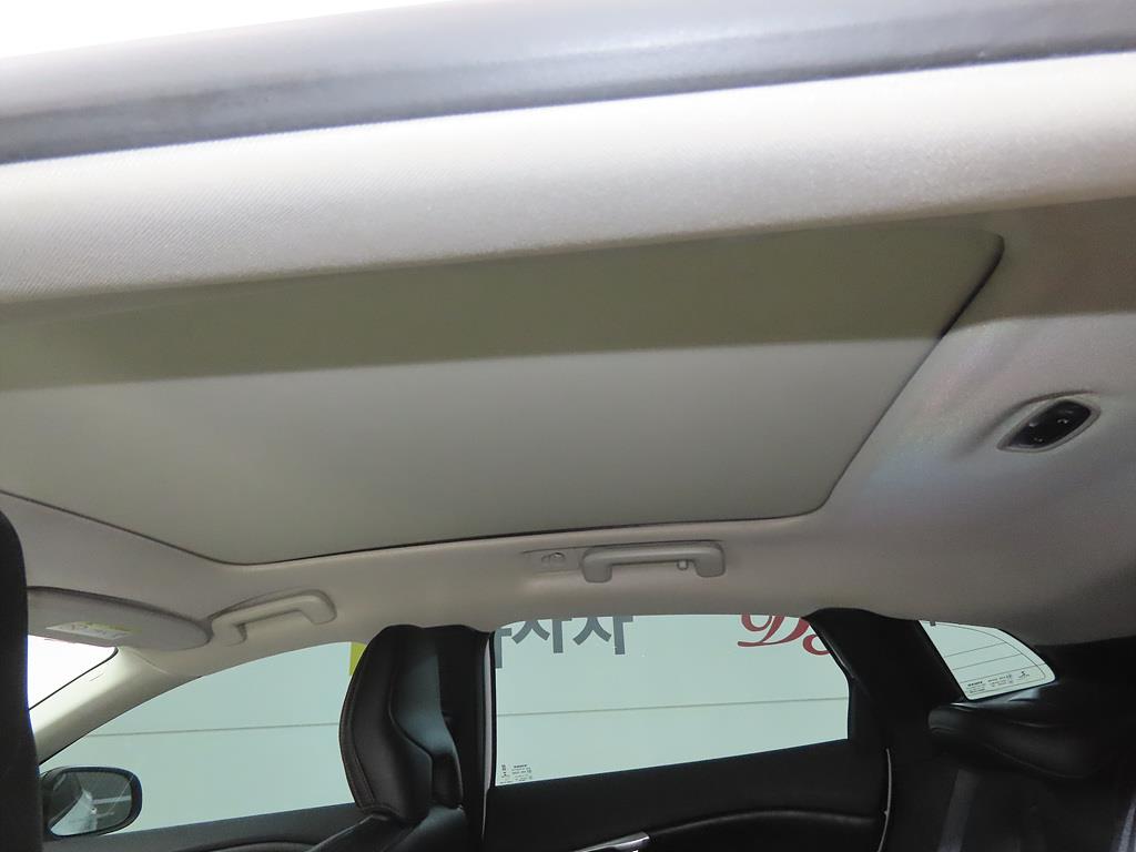 Volvo V40 2019 Blanco - Importación desde Corea - HF Imports Iquique - Foto 17