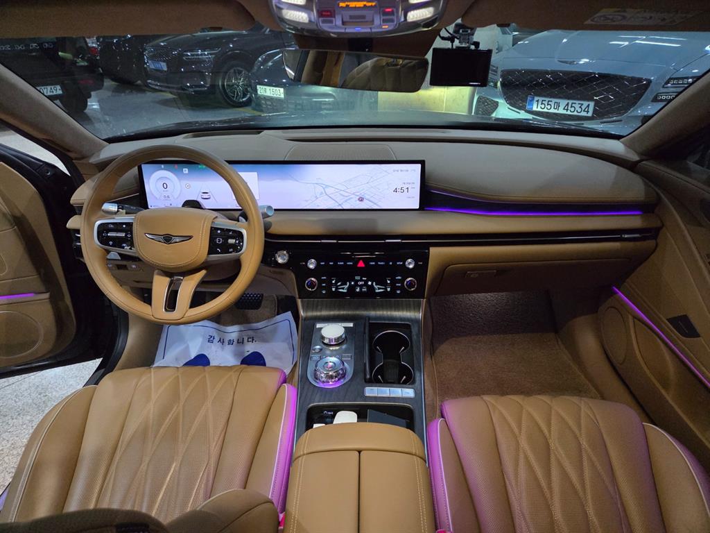 Genesis G80 - Vista 10