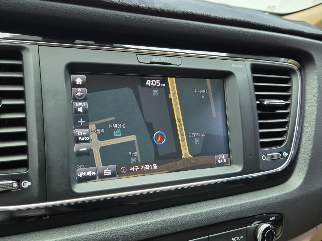 KIA Carnival 2017 Blanco - Importación desde Corea - HF Imports Iquique - Foto 16