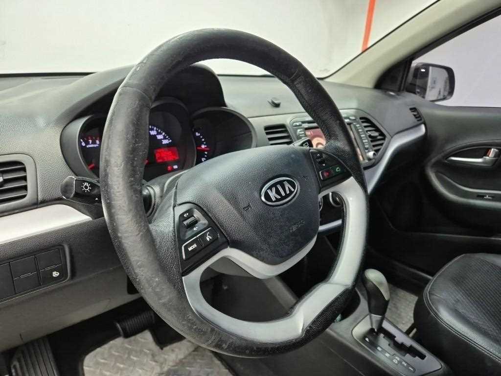 KIA Morning - Vista 11