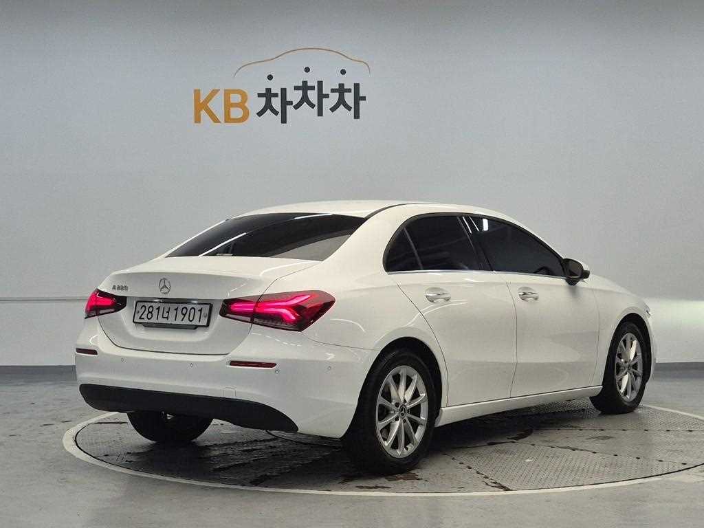 Mercedes Benz A Class - Vista 3