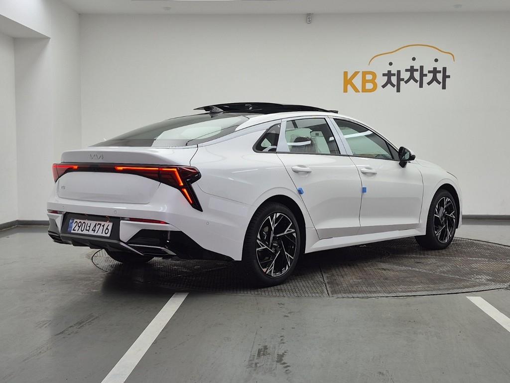 KIA K5 - Vista 6