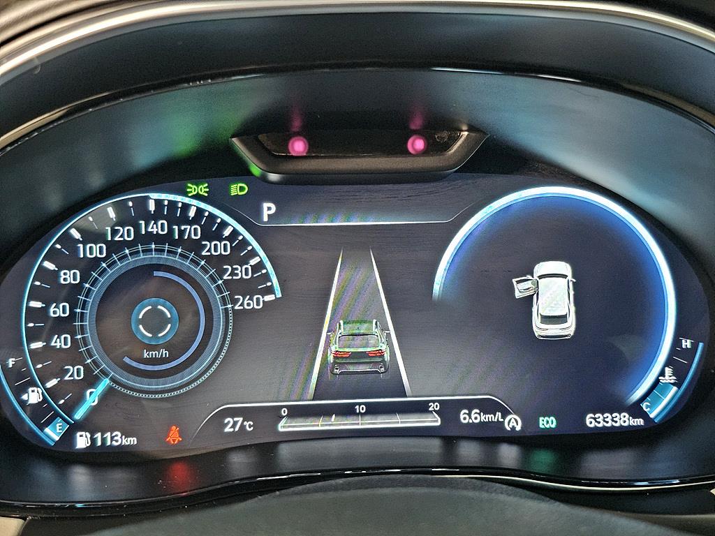 Genesis GV70 - Vista 9