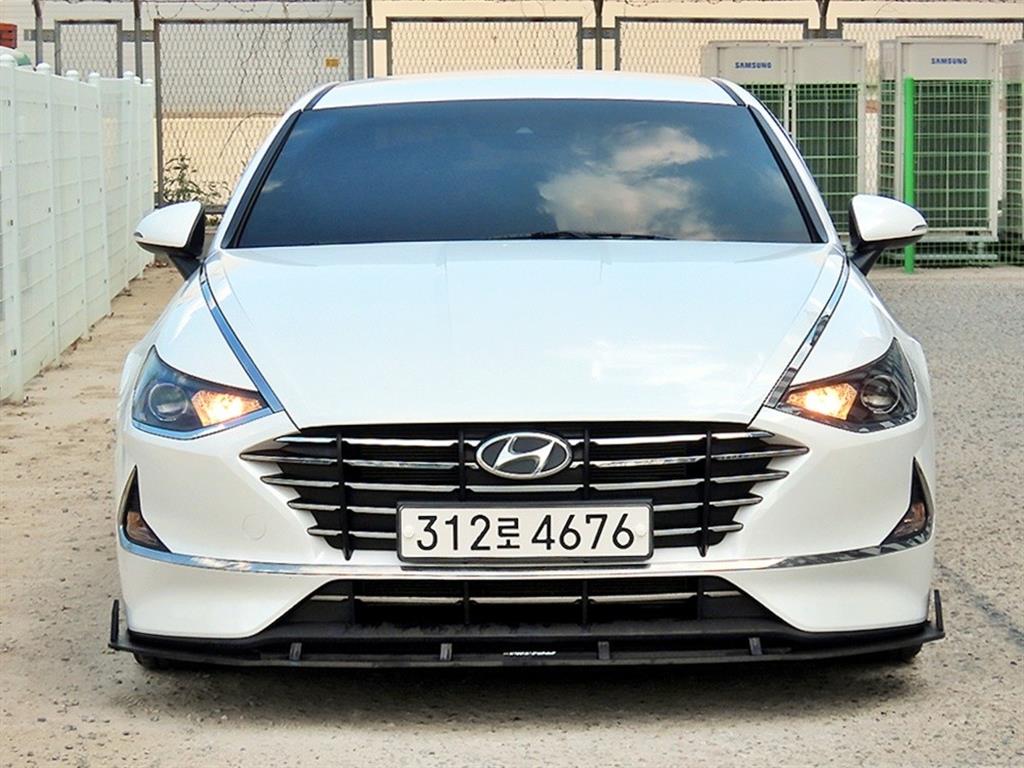 HYUNDAI Sonata 2021 Blanco - Importación desde Corea - HF Imports Iquique - Foto 1