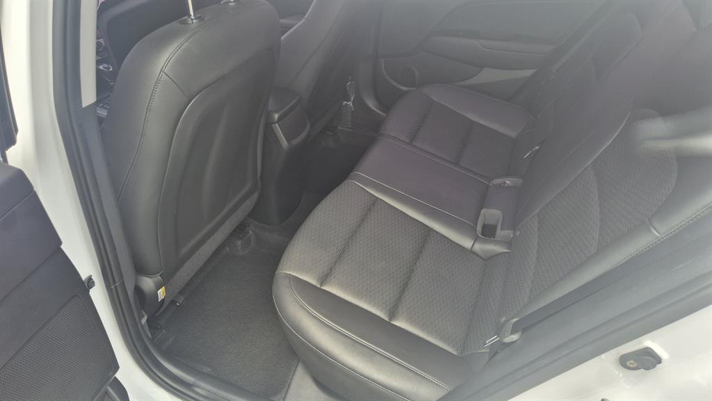 HYUNDAI Avante 2019 Blanco - Importación desde Corea - HF Imports Iquique - Foto 16