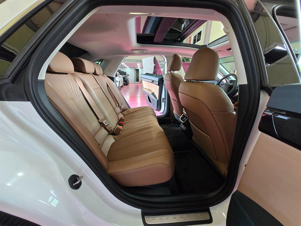 HYUNDAI Grandeur 2023 Blanco - Importación desde Corea - HF Imports Iquique - Foto 14