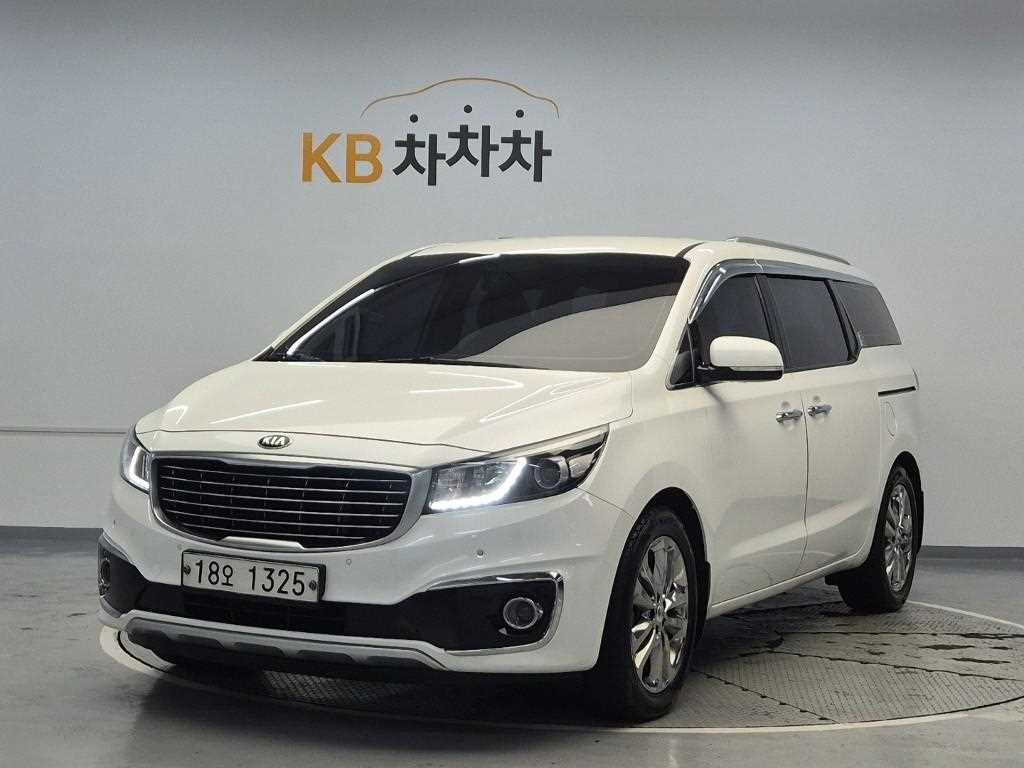 KIA Carnival 2016 Blanco - Importación desde Corea - HF Imports Iquique - Foto 1