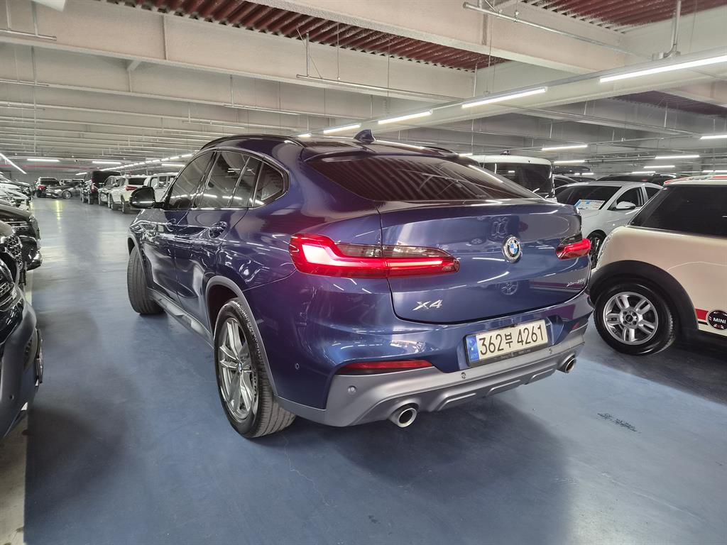 BMW X4 - Vista 6