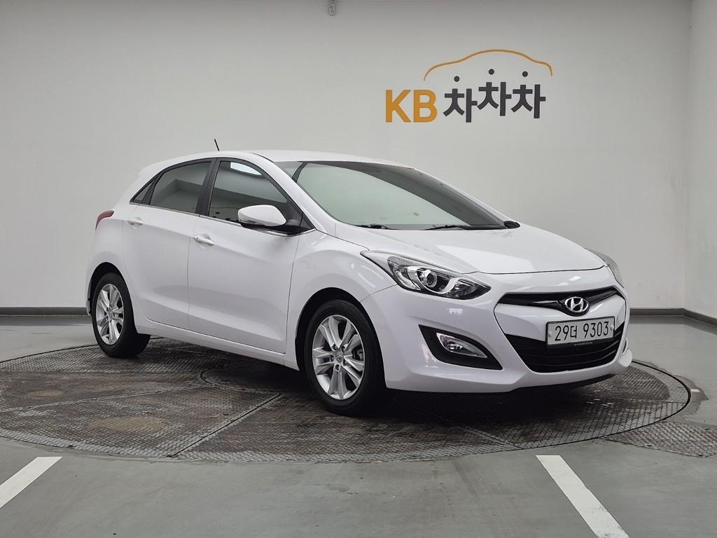 HYUNDAI i30 - Vista 2
