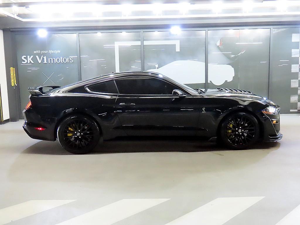 Ford Mustang - Vista 3