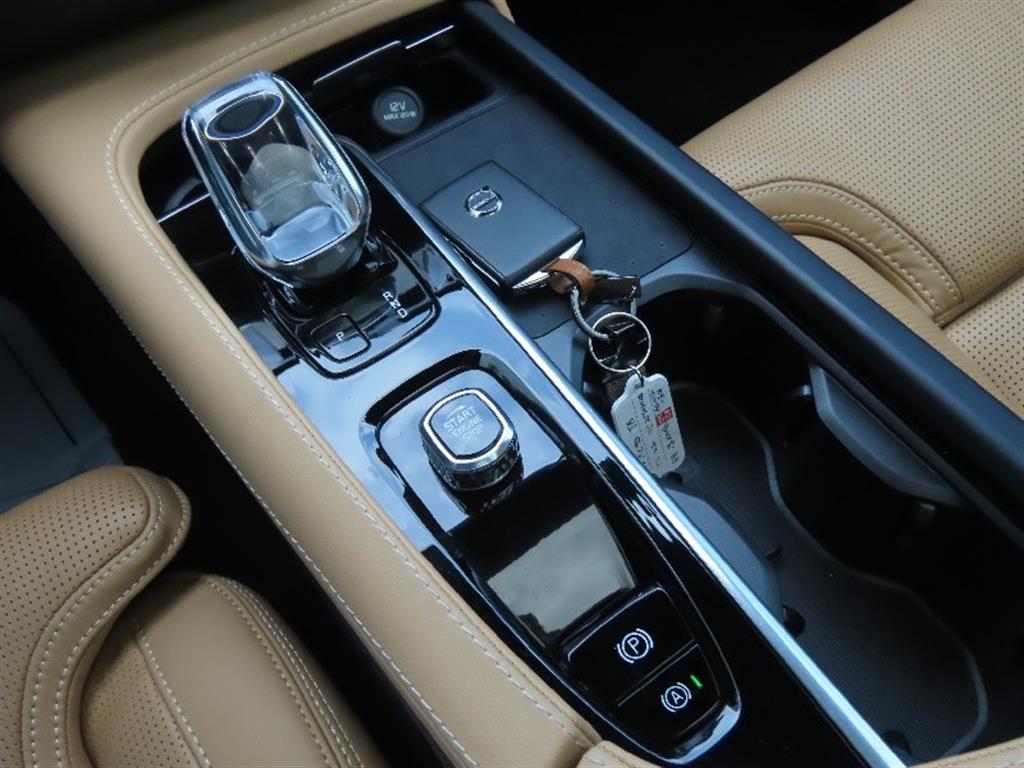 Volvo XC90 - Vista 8