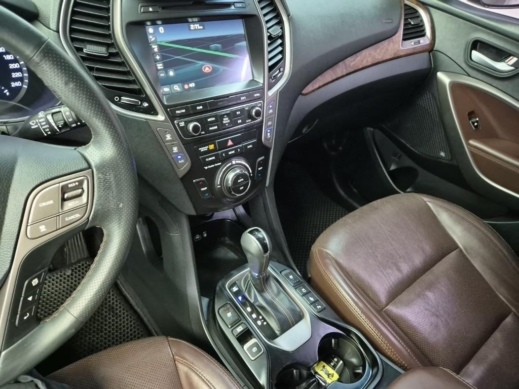 HYUNDAI Maxcruz - Vista 12