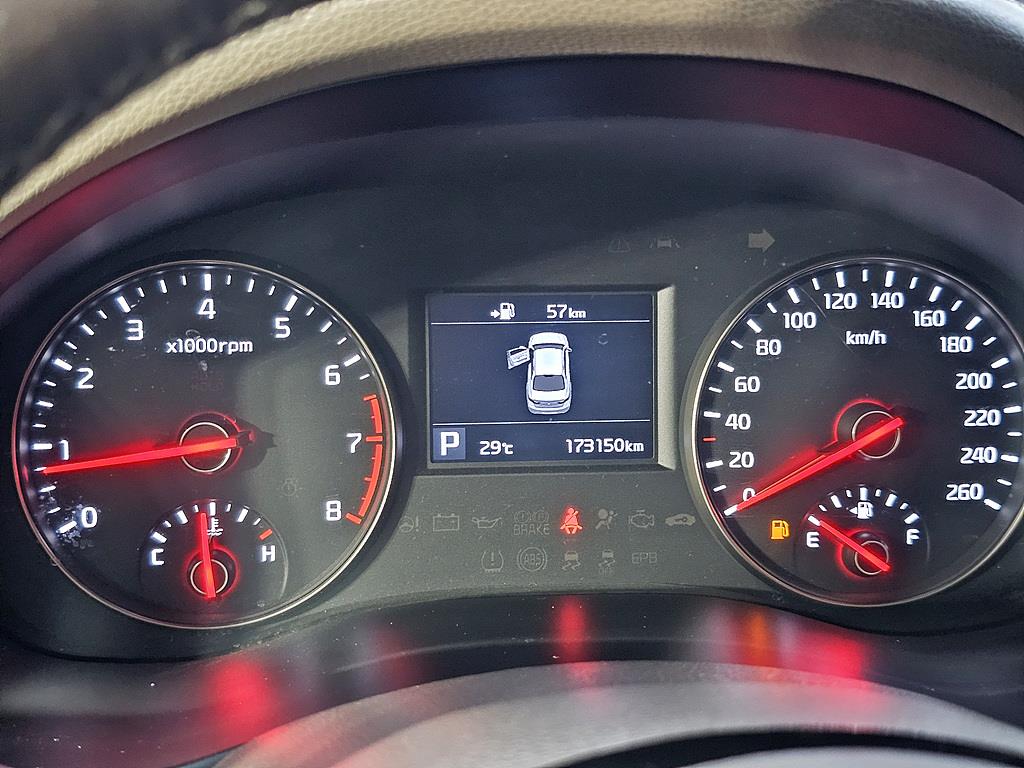KIA K7 - Vista 9