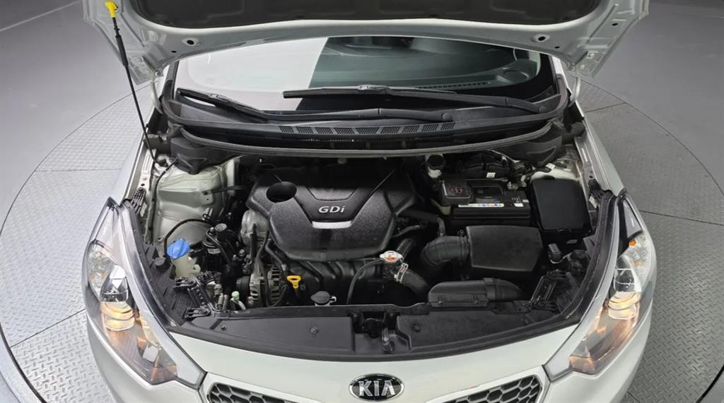 KIA K3 - Vista 8