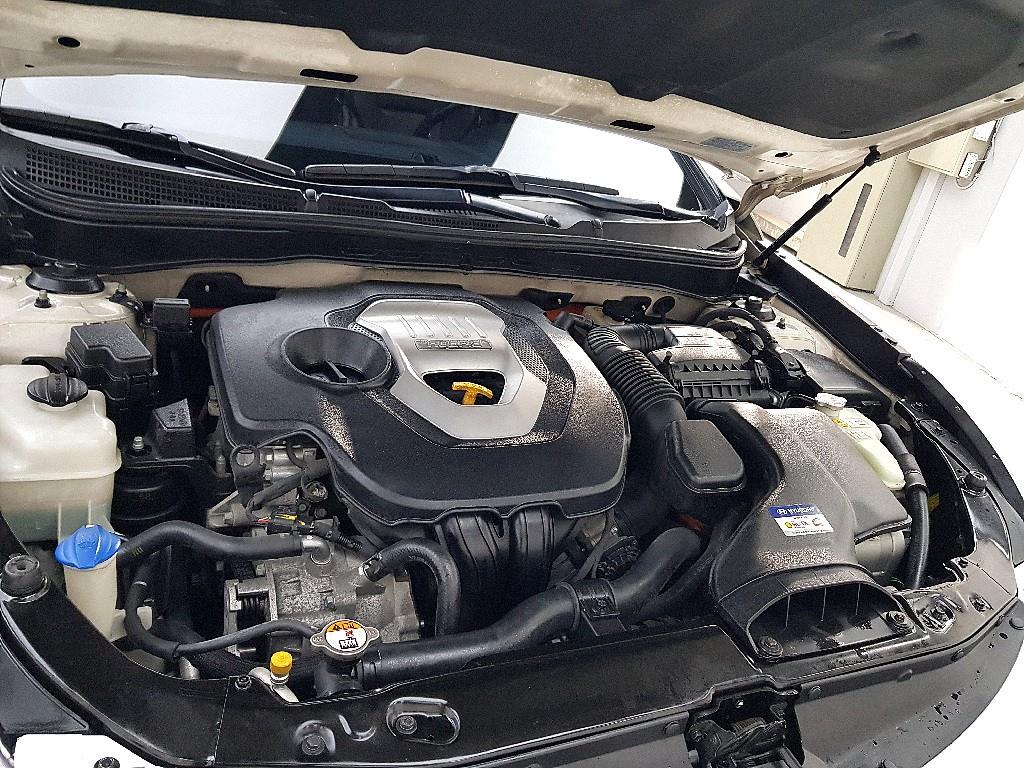 HYUNDAI Sonata - Vista 8
