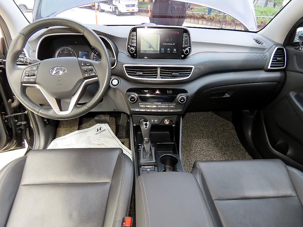HYUNDAI Tucson - Vista 9